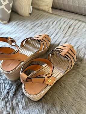 NWOB Tory Burch Tan Leather Espadrille Wedge Sandals 7.5